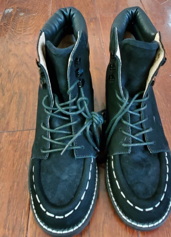 NWT Black leather Boot For Sale